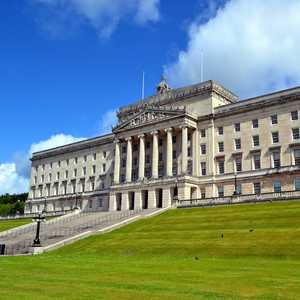 Visit Belfast from a Hop-On Hop-Off sightseeing bus – Explore landmarks and attractions in 2026 Hop on the open-top bus in Belfast, United Kingdom – Discover top attractions, monuments, and hidden gems with a hop-on hop-off tour in 2026
